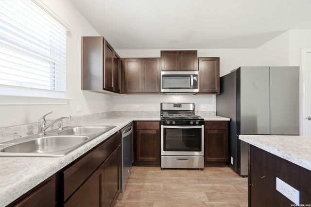 5736 Brook Prairie, San Antonio, TX 78244
