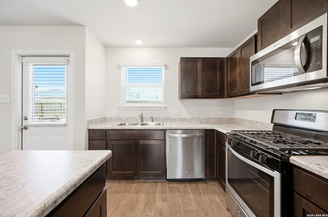 5736 Brook Prairie, San Antonio, TX 78244