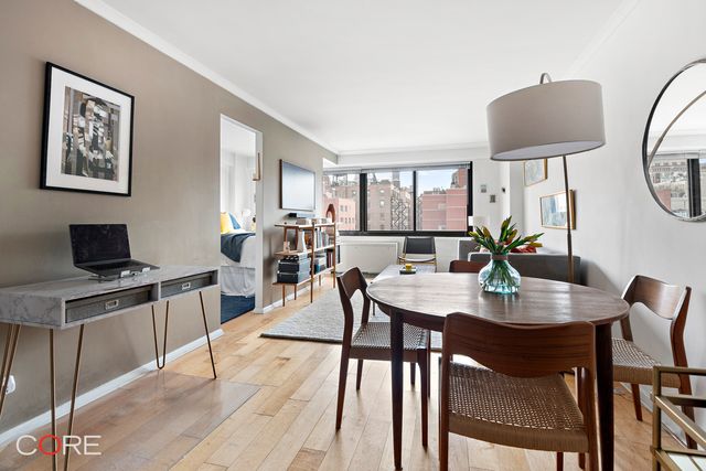 201 W 21st St Apt 15C, New York City, NY 10011