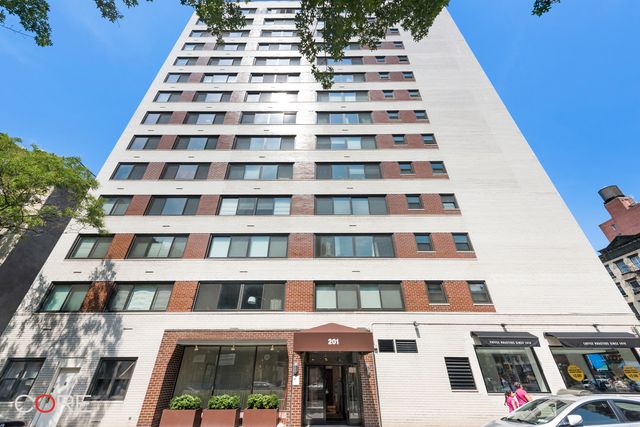 201 W 21st St Apt 15C, New York City, NY 10011