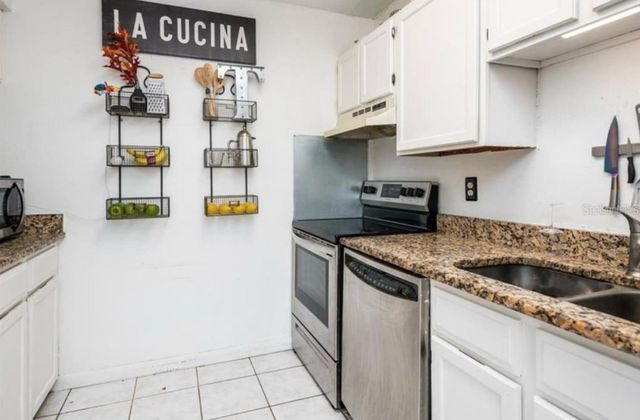 2342 HUNTINGTON GREEN COURT 2, Orlando, FL 32839