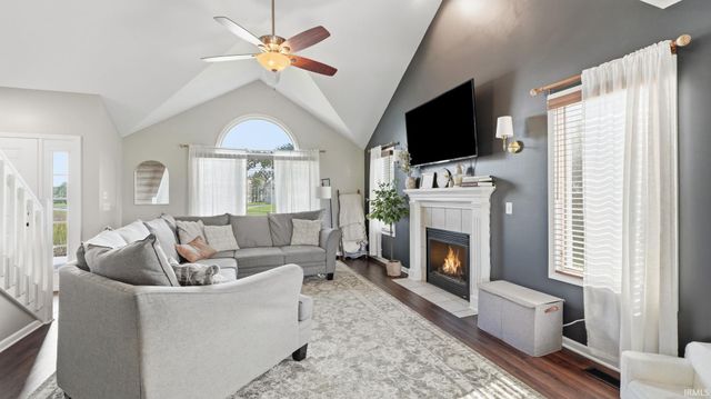 12303 Cliff View Court, Fort Wayne, IN 46818