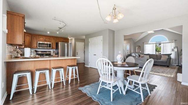 12303 Cliff View Court, Fort Wayne, IN 46818