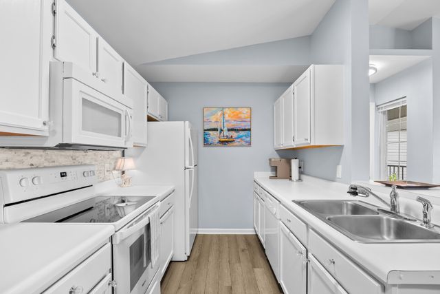 8641 S Bridge Dr Apt L, Surfside Beach, SC 29575