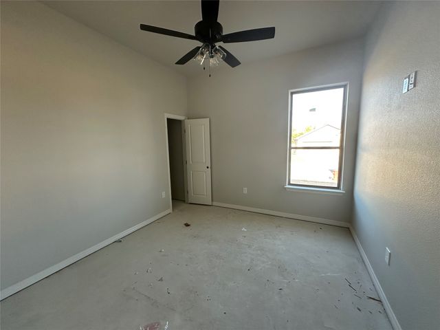 202 Lasso Loop, Lorena, TX 76655