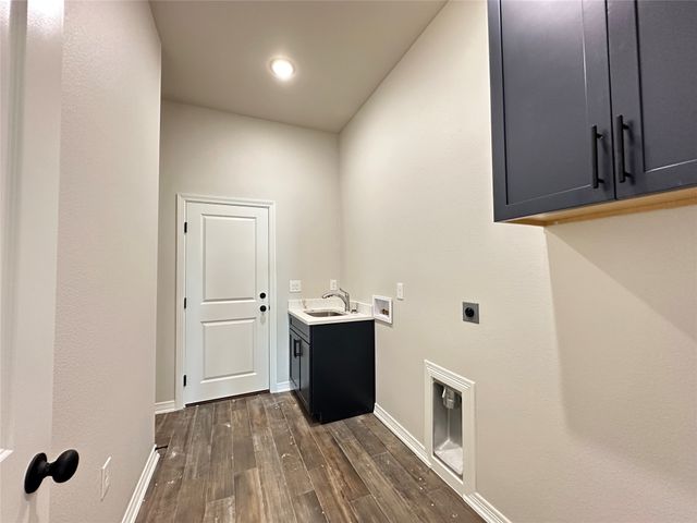 202 Lasso Loop, Lorena, TX 76655