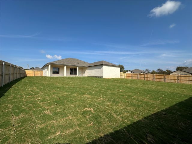 202 Lasso Loop, Lorena, TX 76655