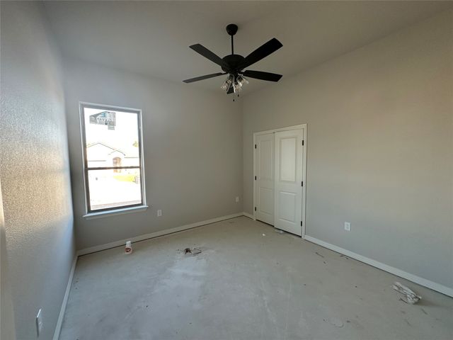 202 Lasso Loop, Lorena, TX 76655