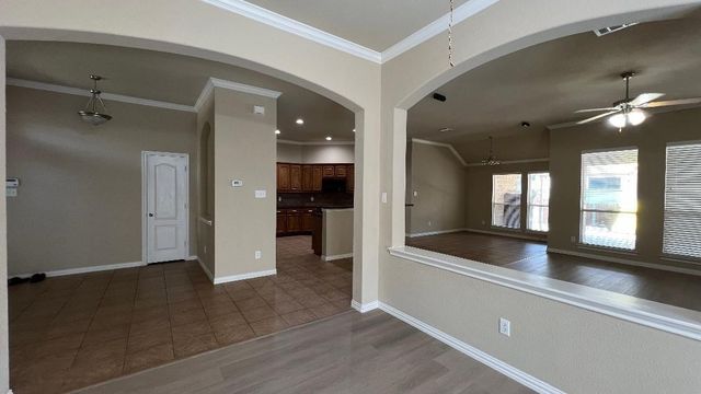 5823 Sunny Meadow Lane, Grand Prairie, TX 75052
