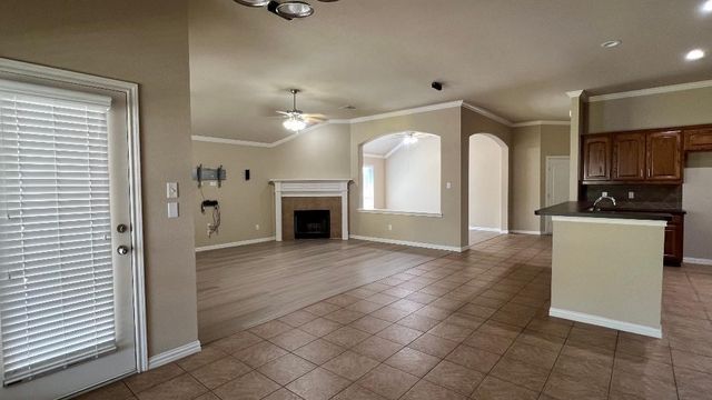 5823 Sunny Meadow Lane, Grand Prairie, TX 75052