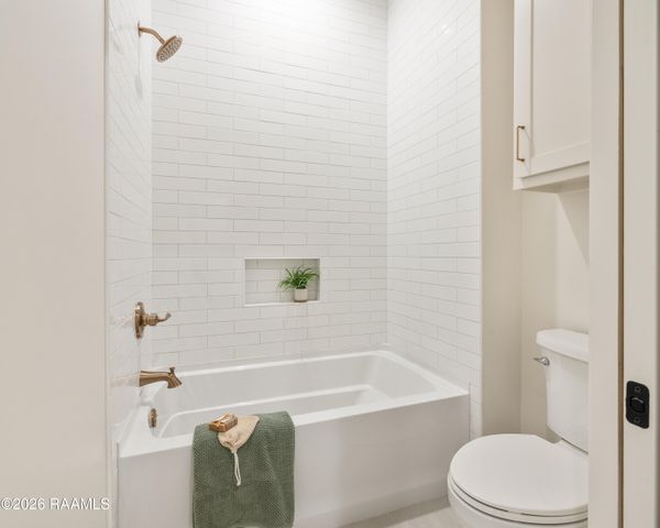 107 Harvest Creek Lane, Lafayette, LA 70508