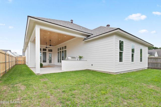 107 Harvest Creek Lane, Lafayette, LA 70508