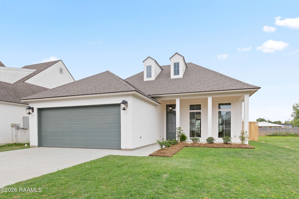 107 Harvest Creek Lane, Lafayette, LA 70508