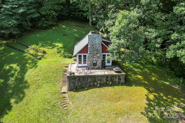 929 Soco Road, Maggie Valley, NC 28751