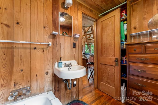 929 Soco Road, Maggie Valley, NC 28751