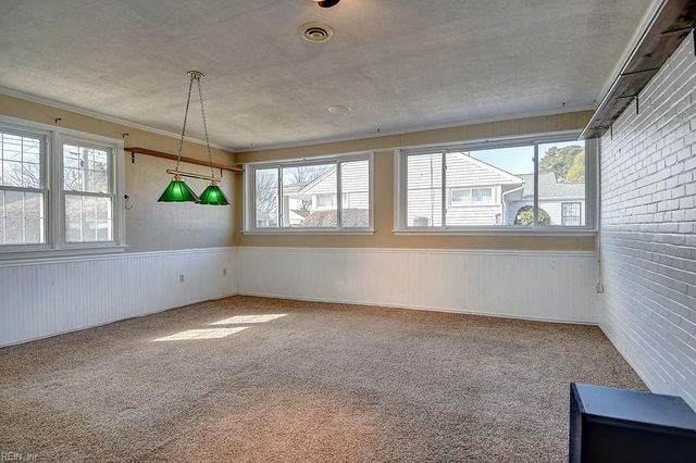 35 N Greenfield AVE, Hampton, VA 23666