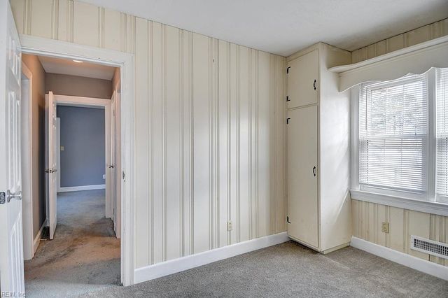 35 N Greenfield AVE, Hampton, VA 23666