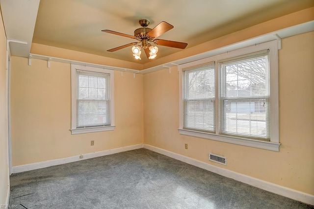 35 N Greenfield AVE, Hampton, VA 23666