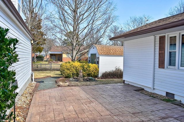 35 N Greenfield AVE, Hampton, VA 23666