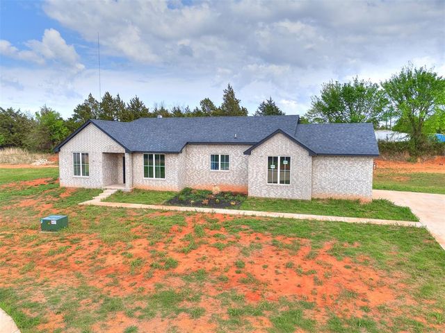 10130 S Meadows Lane, Guthrie, OK 73044