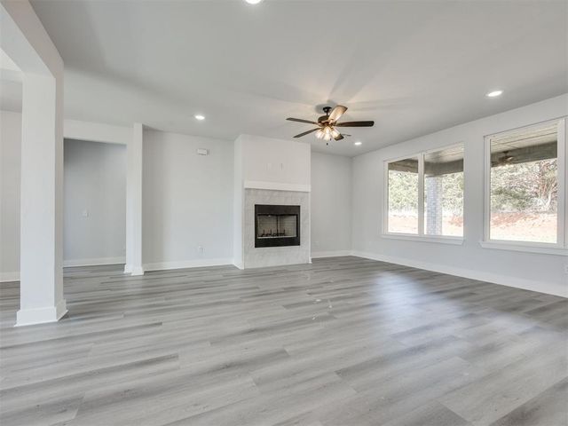 10130 S Meadows Lane, Guthrie, OK 73044