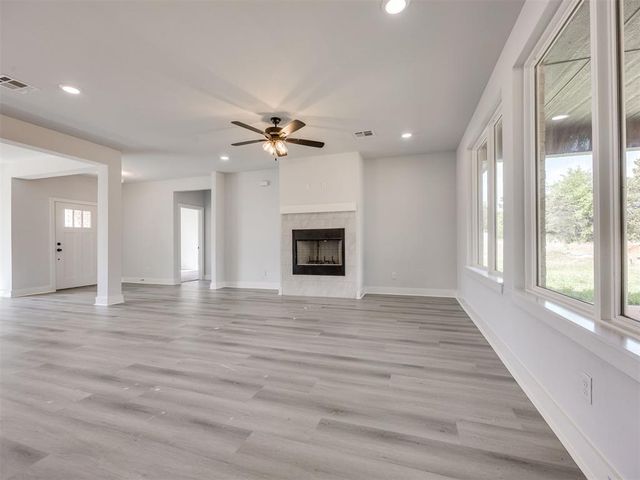 10130 S Meadows Lane, Guthrie, OK 73044