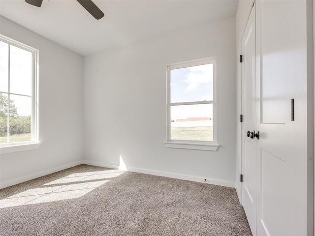 10130 S Meadows Lane, Guthrie, OK 73044