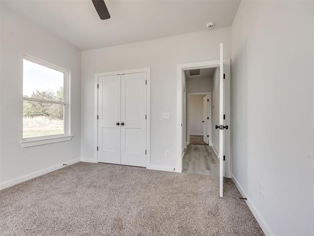 10130 S Meadows Lane, Guthrie, OK 73044