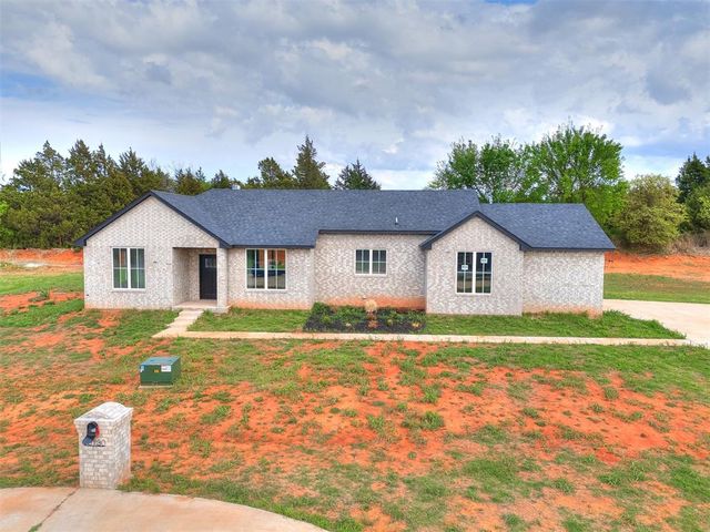 10130 S Meadows Lane, Guthrie, OK 73044