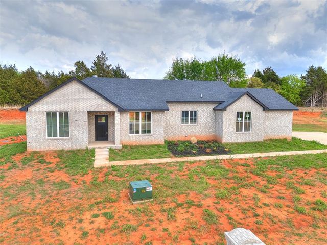 10130 S Meadows Lane, Guthrie, OK 73044