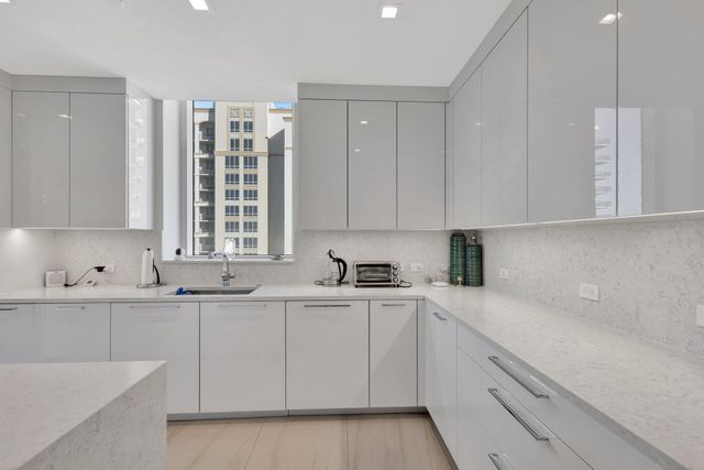 3730 N Ocean Drive 12c, Singer Island, FL 33404