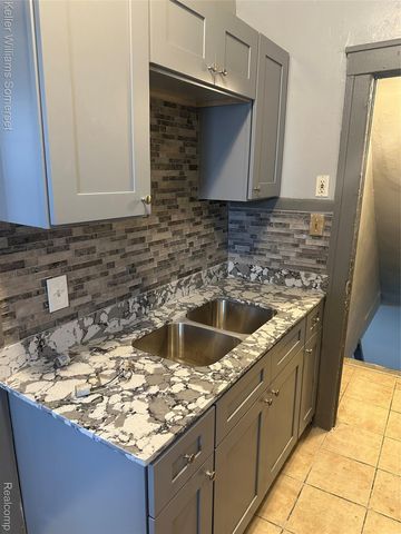 1197 VIRGINIA PARK Street, Detroit, MI 48202