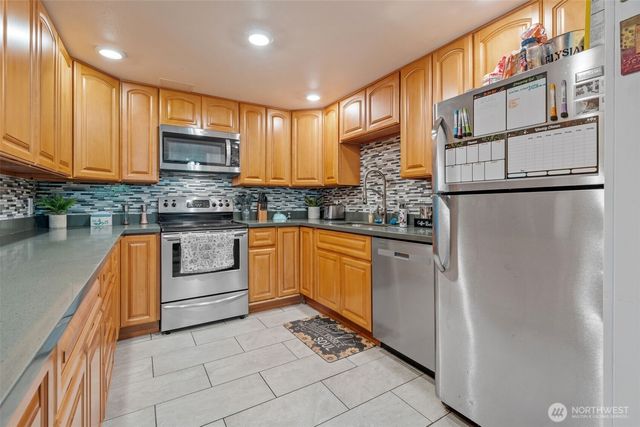 2118 160th Place SW, Lynnwood, WA 98087