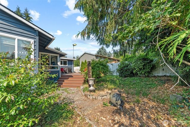2118 160th Place SW, Lynnwood, WA 98087