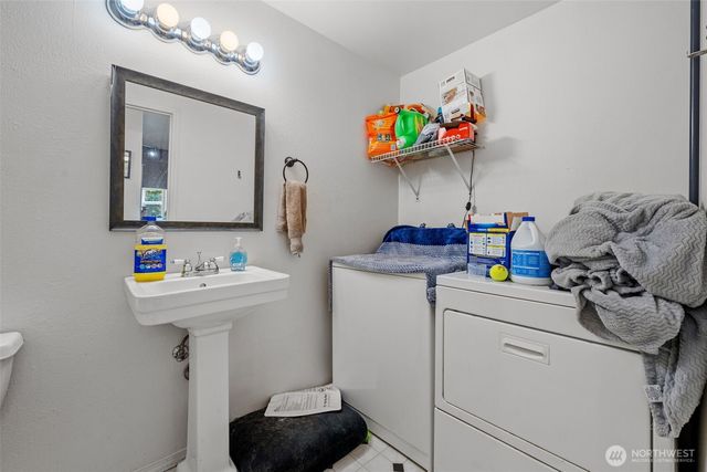 2118 160th Place SW, Lynnwood, WA 98087
