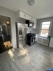 3-16 Fair Lawn Avenue 2, Fair Lawn, NJ 07410