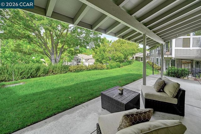 925 Terra California Dr 6, Walnut Creek, CA 94595