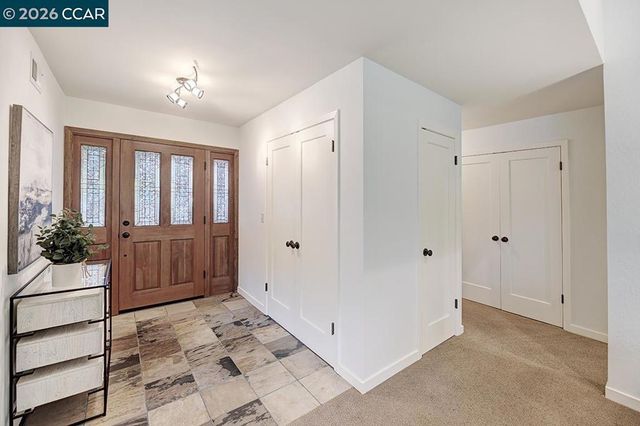 925 Terra California Dr 6, Walnut Creek, CA 94595