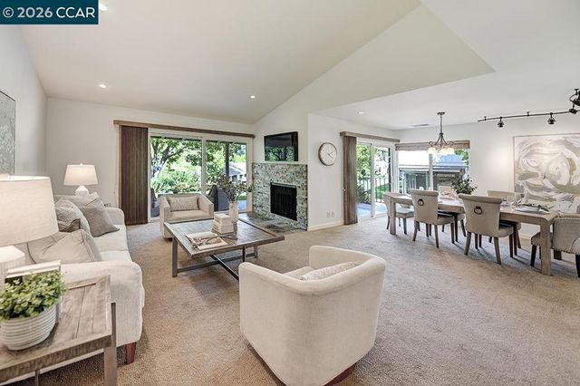 925 Terra California Dr 6, Walnut Creek, CA 94595