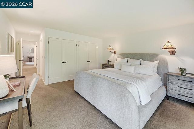 925 Terra California Dr 6, Walnut Creek, CA 94595