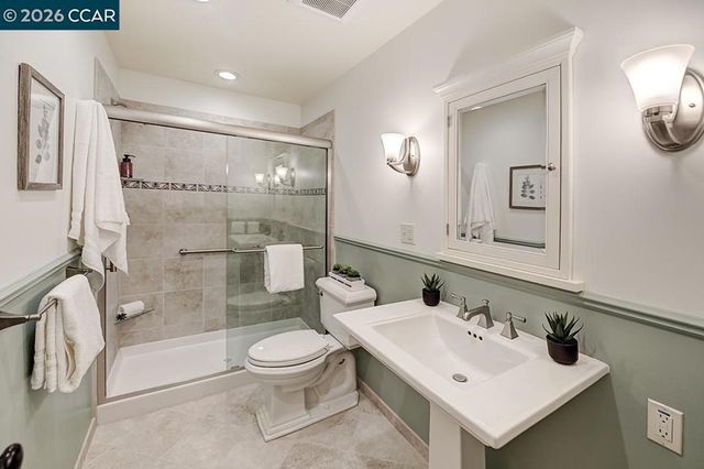 925 Terra California Dr 6, Walnut Creek, CA 94595