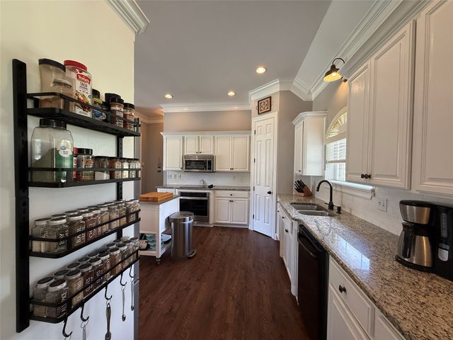 2100 Forest Hills Boulevard, Haughton, LA 71037