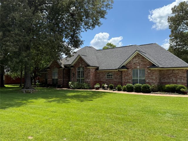 2100 Forest Hills Boulevard, Haughton, LA 71037