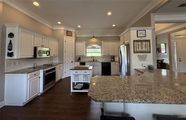 2100 Forest Hills Boulevard, Haughton, LA 71037