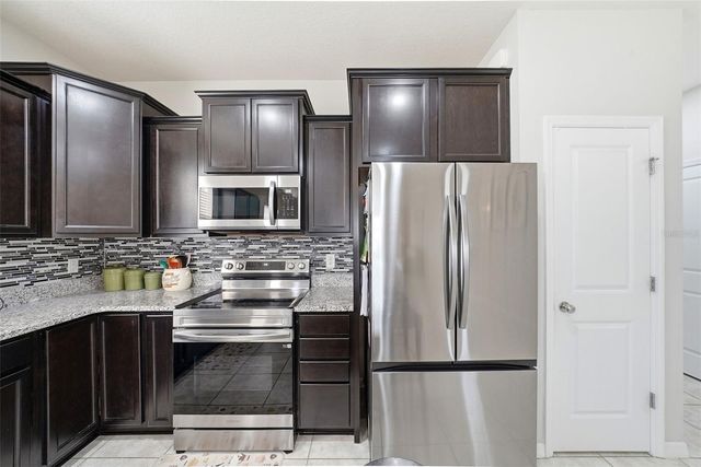 8929 HINSDALE HEIGHTS DRIVE, Polk City, FL 33868