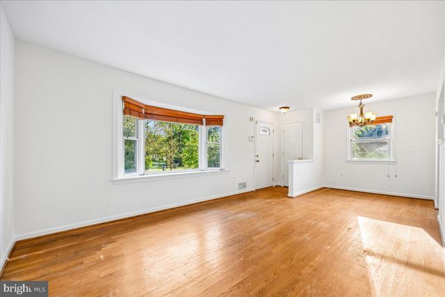 5710 QUEBEC ST, College Park, MD 20740