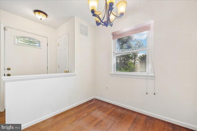 5710 QUEBEC ST, College Park, MD 20740