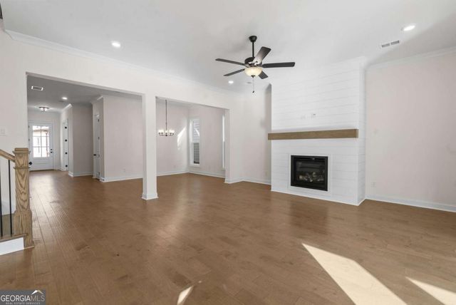 891 Eastman Court, Hoschton, GA 30548