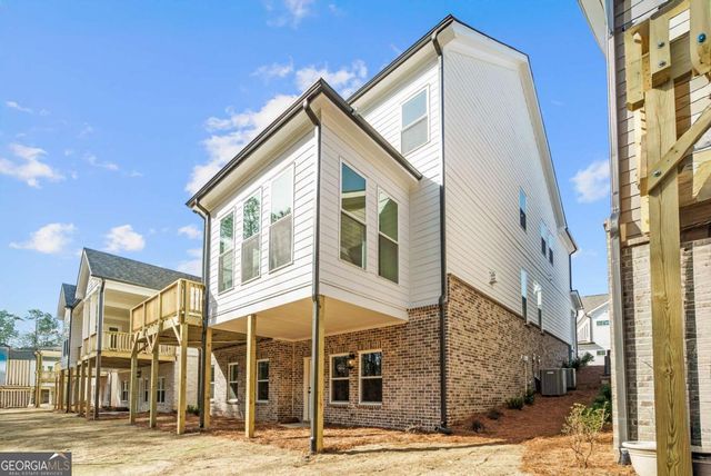 891 Eastman Court, Hoschton, GA 30548