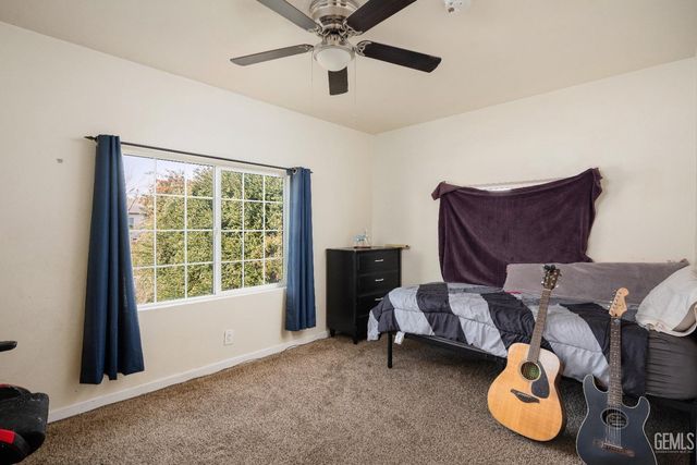 2613 Edwards Avenue, Bakersfield, CA 93306